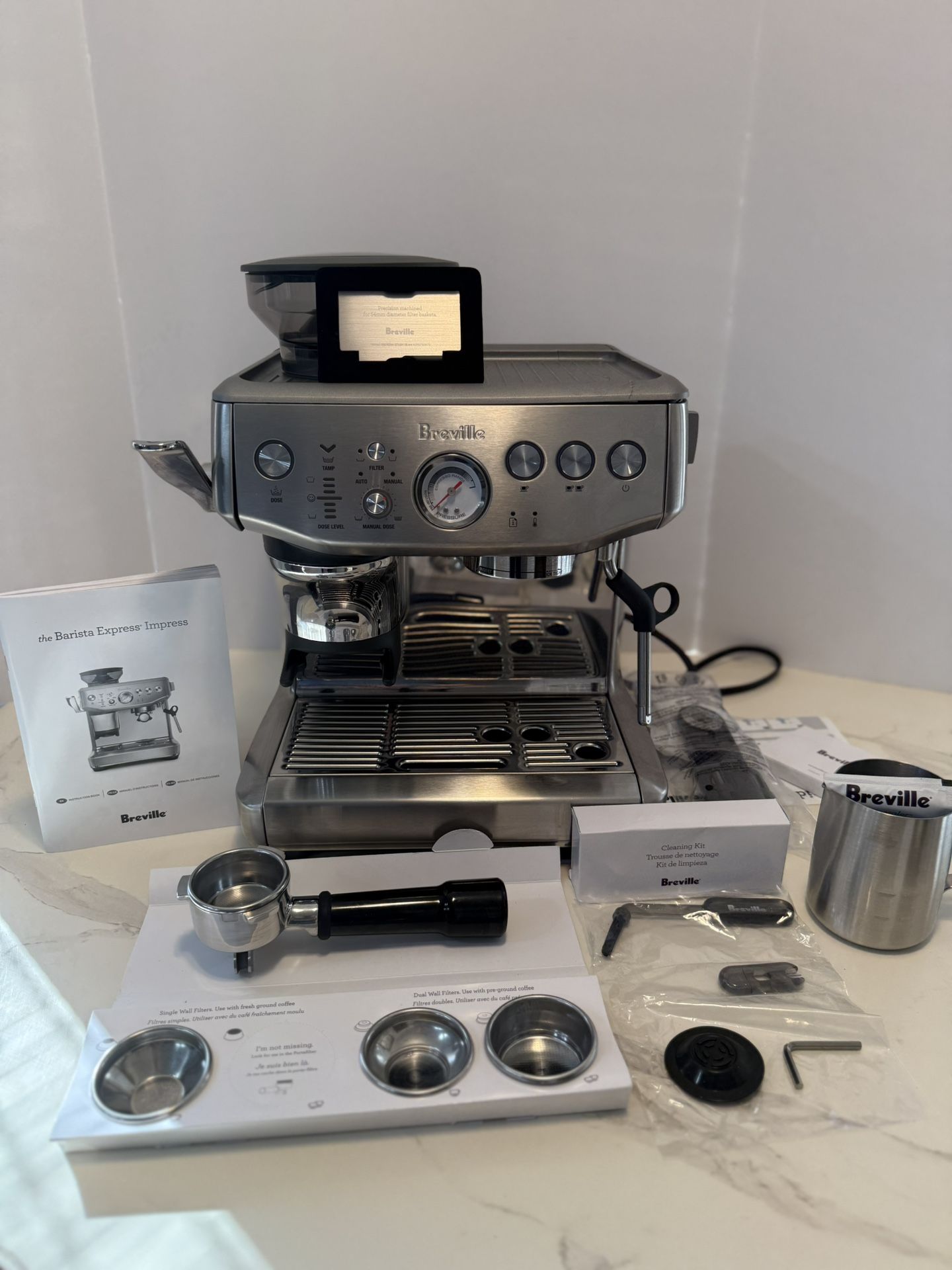 Breville the Barista Express Impress Espresso Machine with Grinder