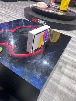 Apple iPad brand new