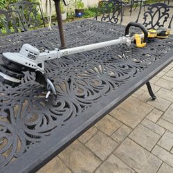 Brand New 5ah 20v Dewalt Weedwacker With Battery And Charger