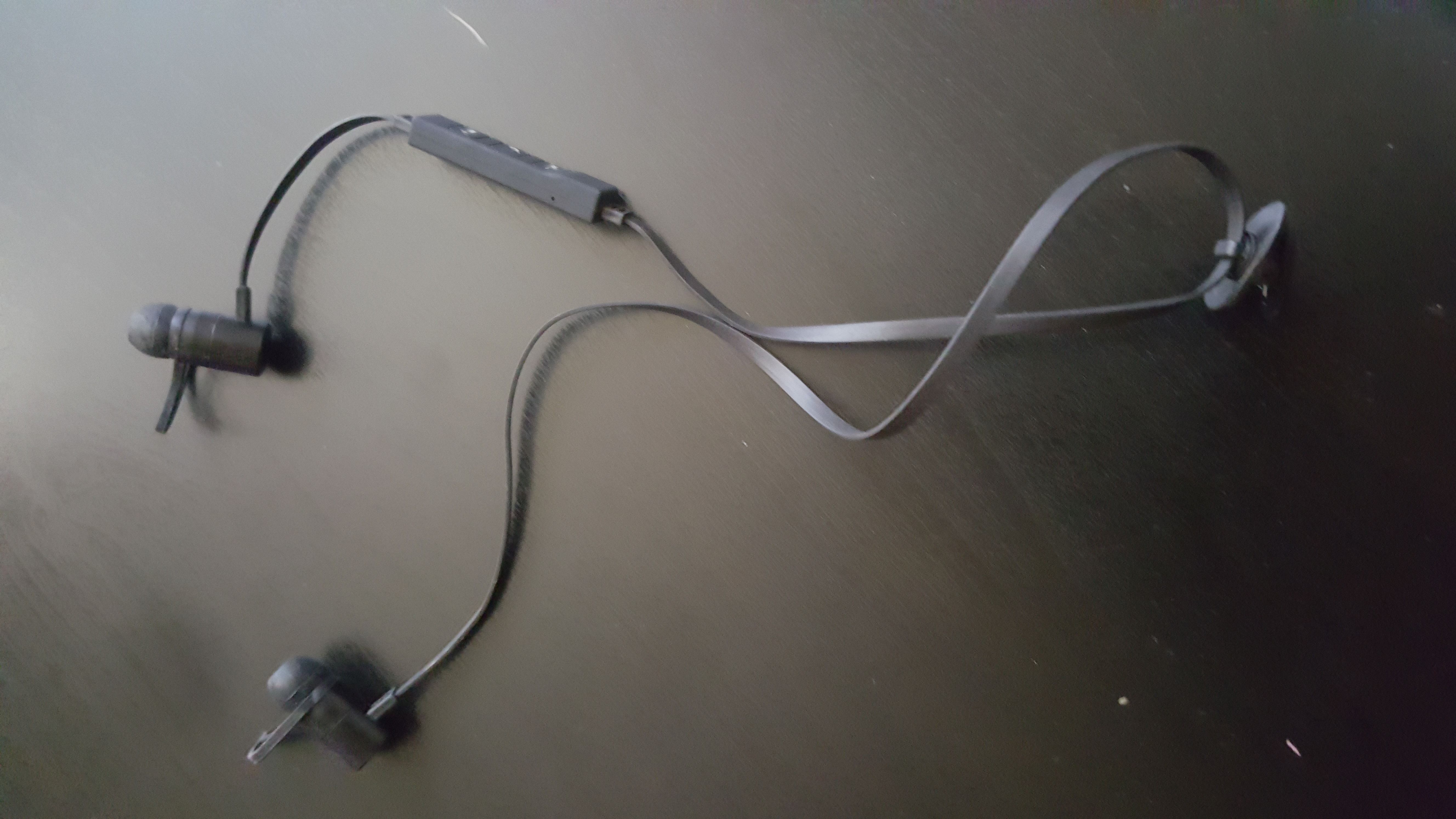 Pom wireless headphones