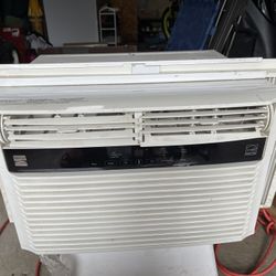 8.000 BTU Kenmore air conditioner