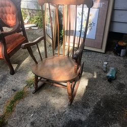 Wooden Rocking Chair 