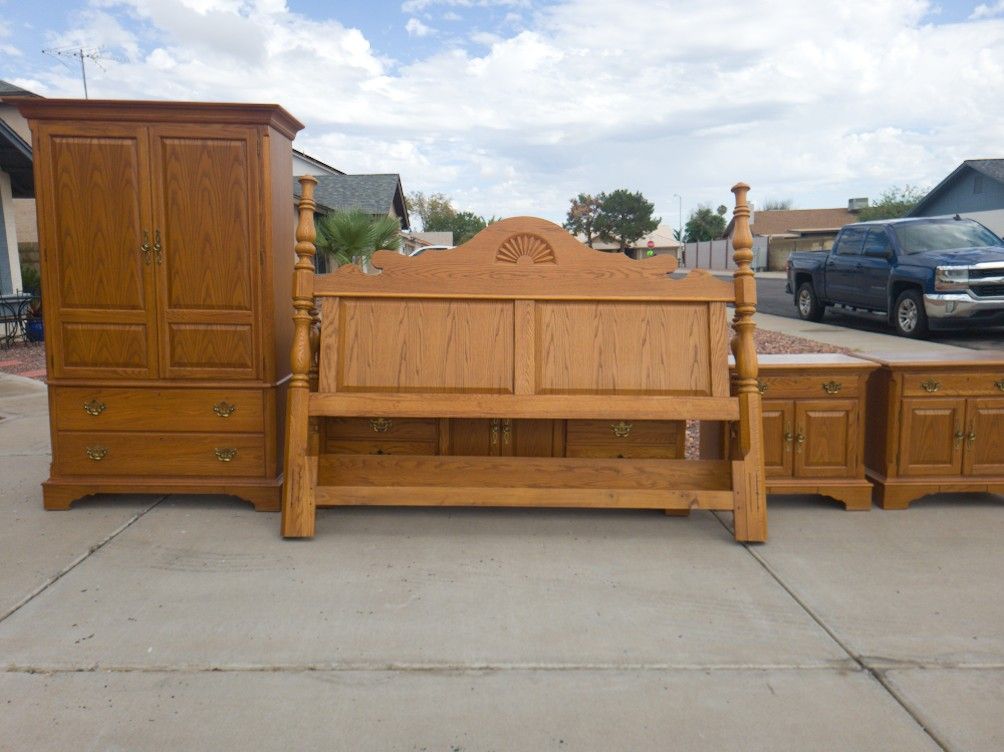 King Thomasville Bedroom Furniture  Set