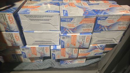 TRASH BAGS 140/CT  13 GAL HEAVY DUTY TEAR RESISTANT AND W ODOR CONTROL NEW **** 2 BOXES x $25
