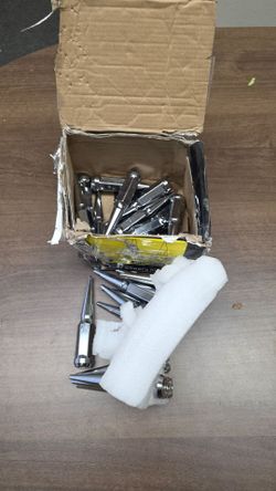 Chrome Spike Lug Nuts Set 14x1.5