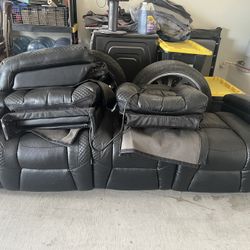 3 Seat Black Sofa Recliner