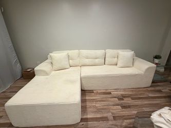 BEIGE CLOUD SECTIONAL (NEW)