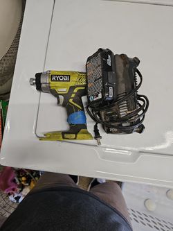 Ryobi Driver With Battery And Charger