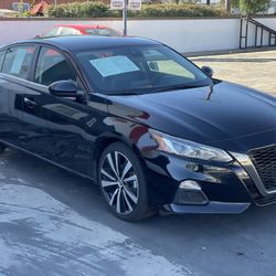 2021 Nissan Altima SR