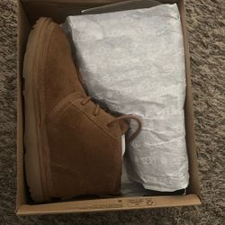 Ugg Neumel