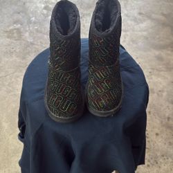 Ugg Boots Size 1 In 