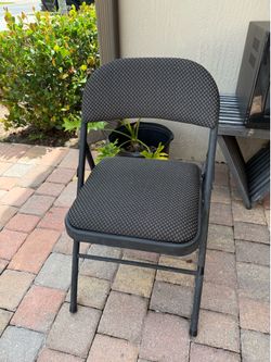 Cushioned Fold Out Chair