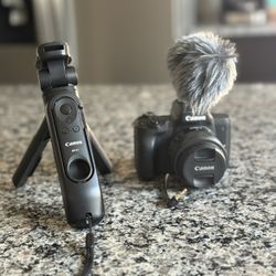 Canon EOS M50 Vlog kit 