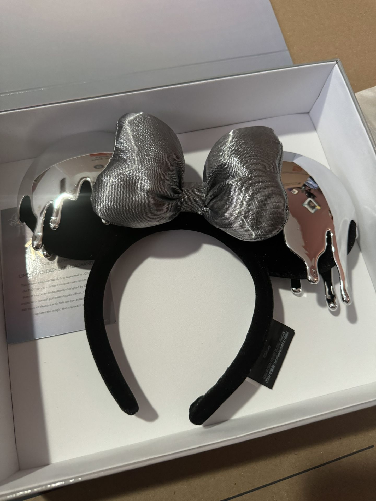 Disney 100 Platinum Drip Minnie Ears Disney 100th Anniversary Platinum Minnie Mouse Dripping Ear  main image 3