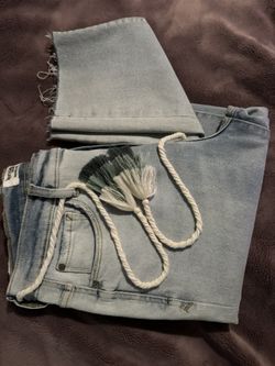 $20——KENSIE  JEANS 8/29