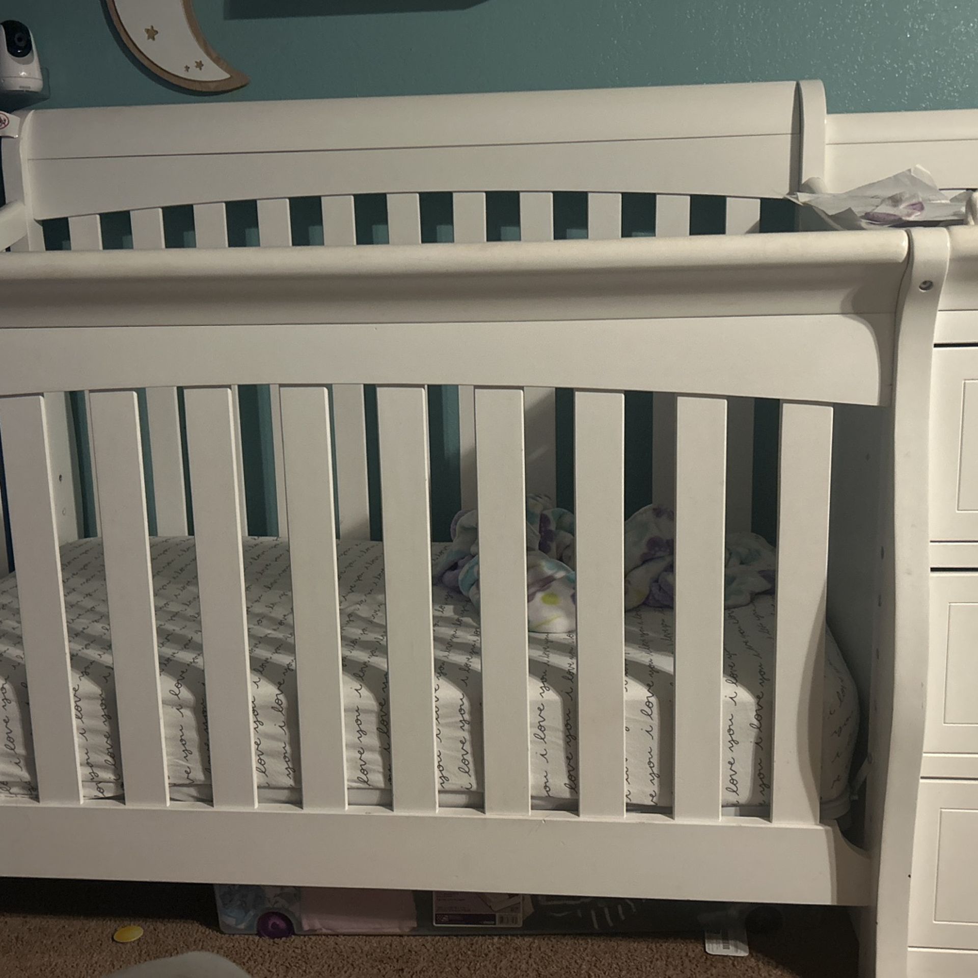 Convertible Crib