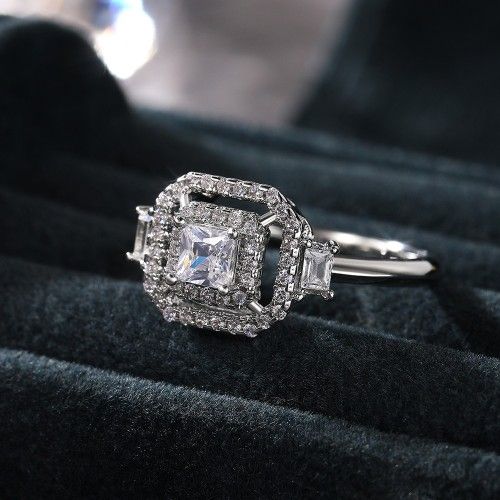 "Luxury Engagement Clear Gem Zircon Square Noble Dainty Ring for Women, K782
 
 