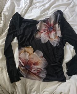 New H&M Sheer womans top