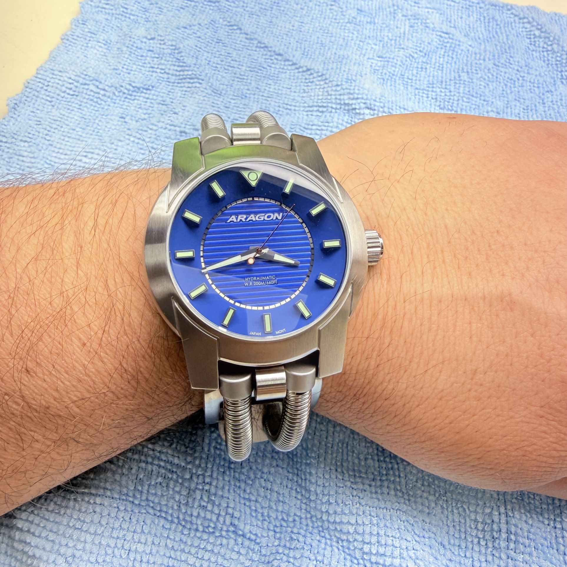 Aragon A242 Hydraumatic Cuff Bracelet 46mm Watch