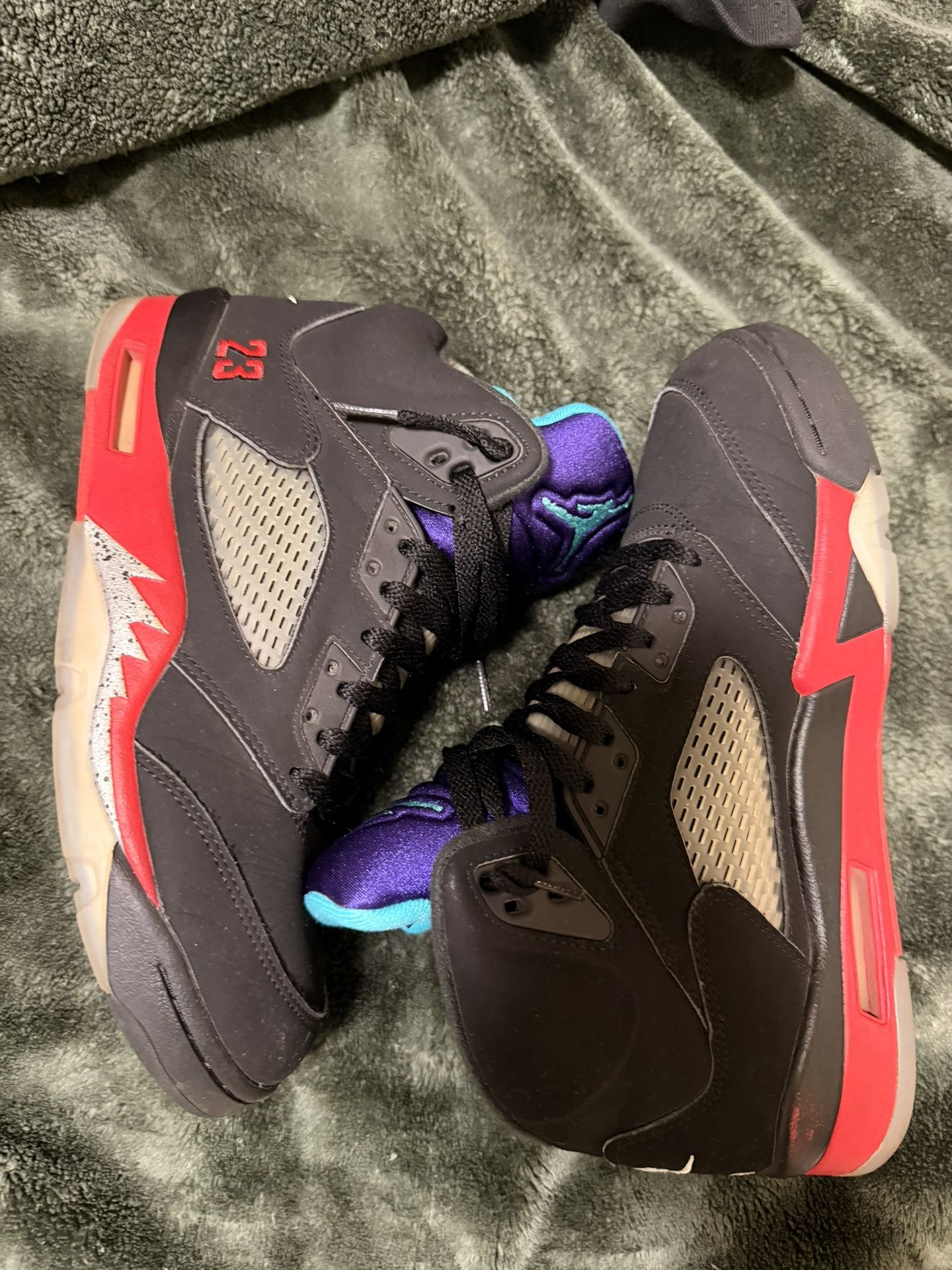 Jordan 5 (Size 8 Men)