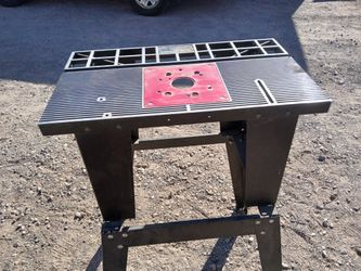 Router Table - Trades Welcome