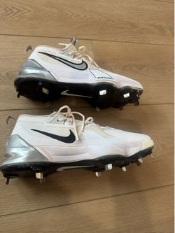 Nike Men's Force Zoom Trout 9 Elite Metal Baseball Cleats