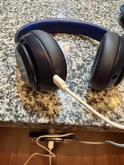 Beats Studio Over-Ear Wireless Headphones Blue