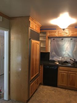 House painter,free stimate,interior&exterior,gabinets,baseboards,doors,power wash,back decks,fences.