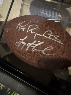 Troy Aikman &Micheal Irvin  signed football
