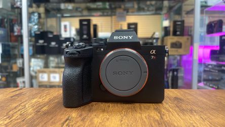 Sony a7R V open box