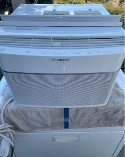 Frigidaire air conditioner 8.000btu