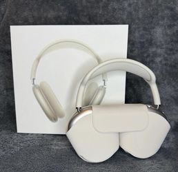 Brand New Apple Max 2 USB C Starlight