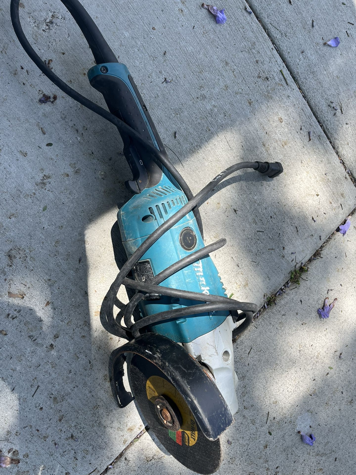 Grinder GA7021 Makita 7" for Sale in Yuba City, CA OfferUp