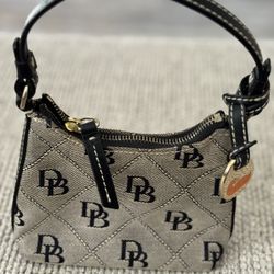 Dooney & Bourke Bitsy Bag