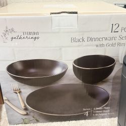 New ceramic dinnerware black with gold rim