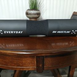 New EVERYDAY IM HUSTLIN' Squat Pads