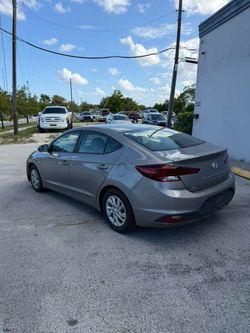 Hyundai Elantra SE 2020