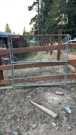 Chain Link Fence Section 58in x 63in