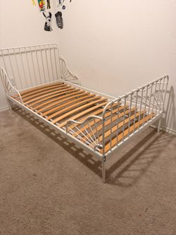 White Metal Frame Girls Twin Bed Frame with Original Birch Slats