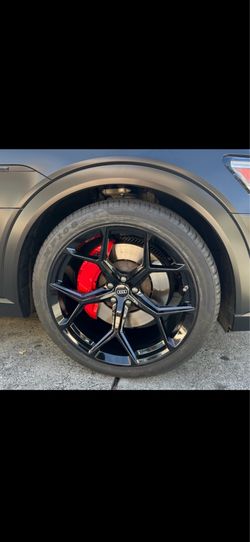 Audi q7 q8 22” new this Style blk RS Style rims new tires set. Sample pic on customer car