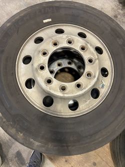 Riñes con gomas like new