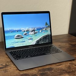 MacBook Air M1 (Space Gray)