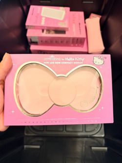 Hello kitty mirror
