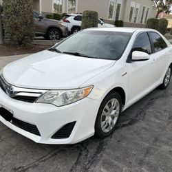 2013 Toyota Camry Hybrid Le 
