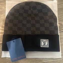 Black luxury beanie