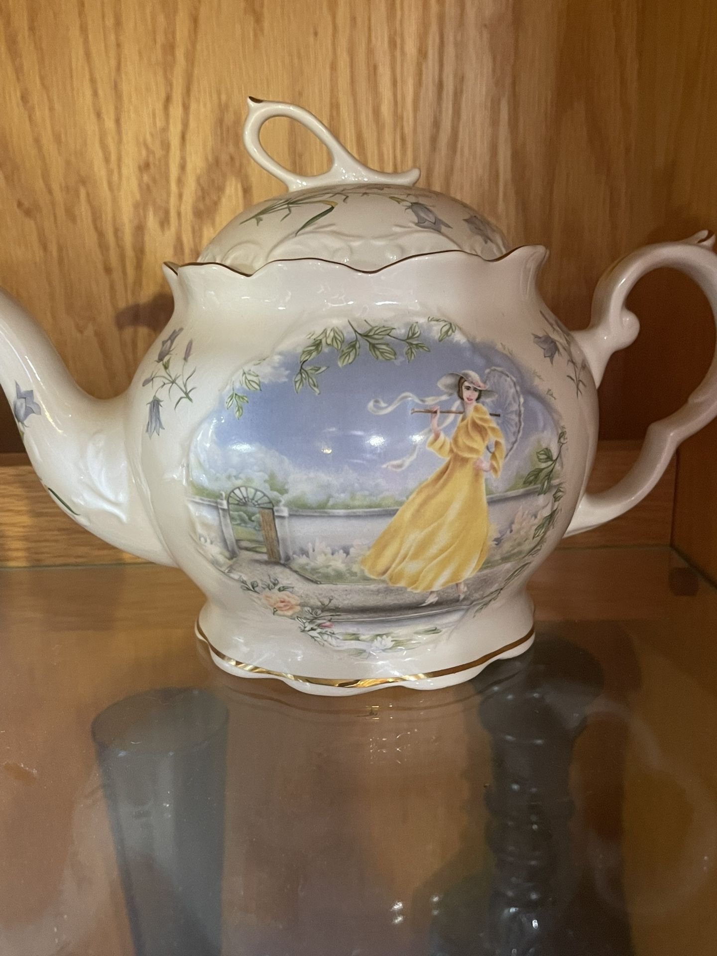 Rare SET!!!!!!!Vintage Crown Dorset Lady In Yellow Spring Teapot Staffordshire England