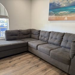 L shape sectional sofa grey color - good condition