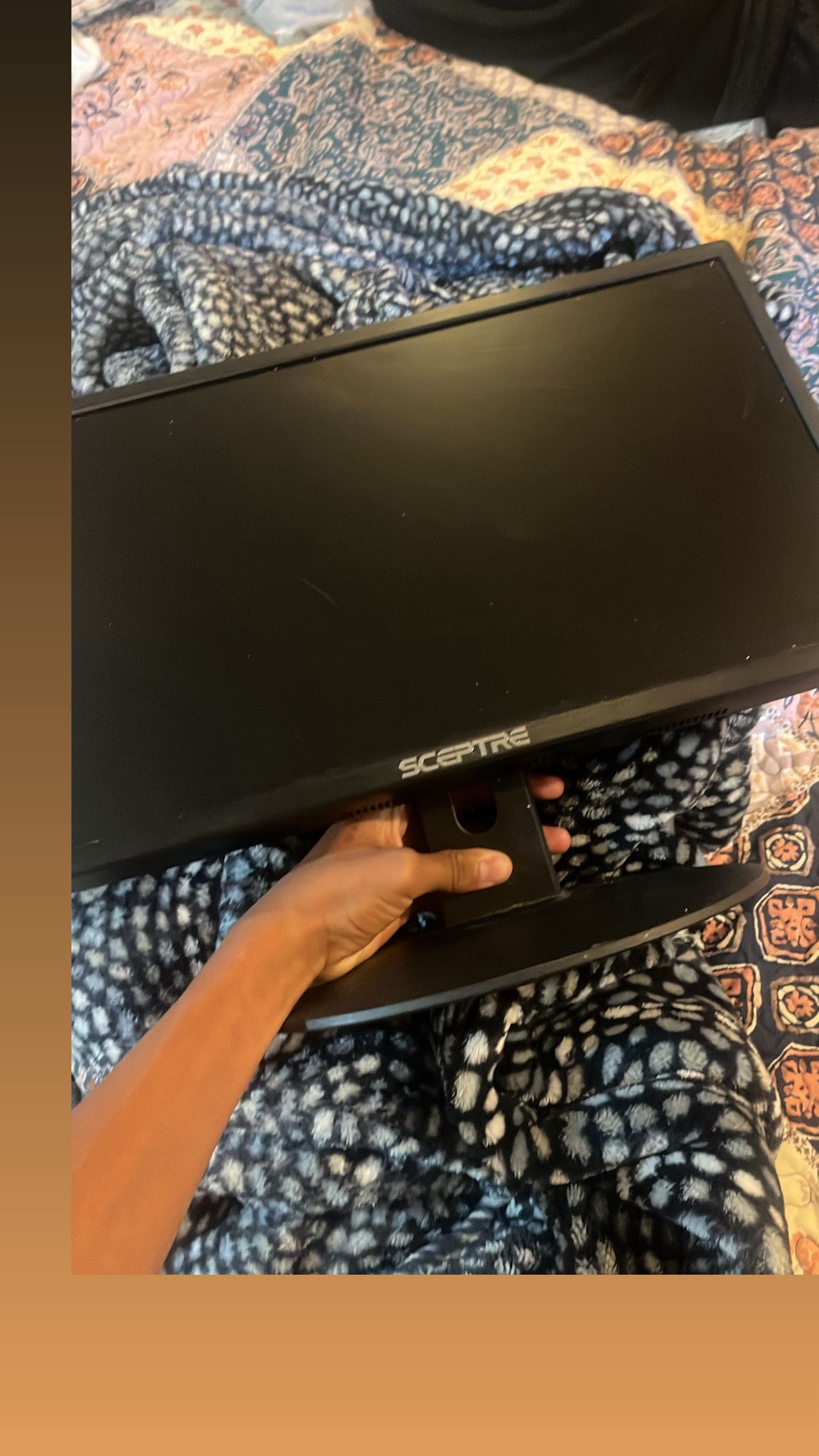 gaming monitor used 35$
