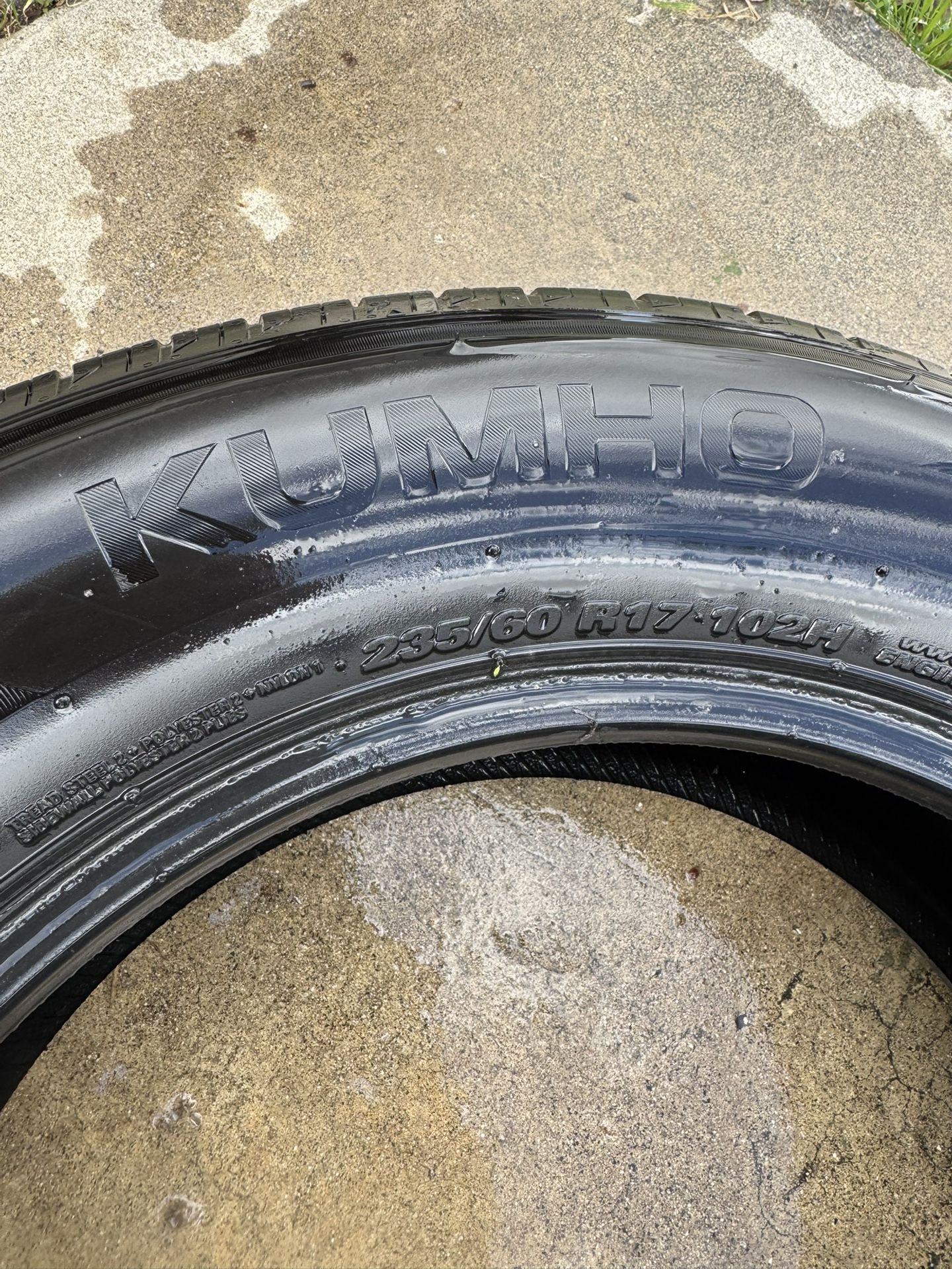New Kumho 235/60 R17 102h