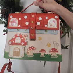 BoxLunch HELLO KITTY Purse